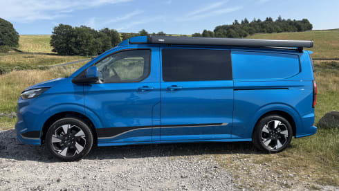 LoraLee – 4 Berth Ford campervan from 2026