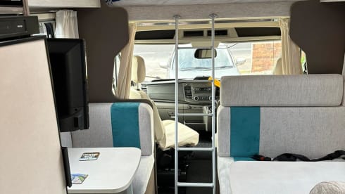 Eze – HR Adventures - Rimor Kilig 9 - 6 berth, 6 seat belt Motorhome