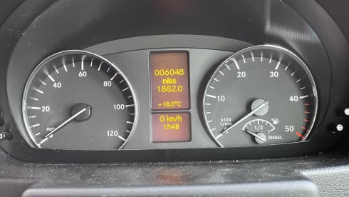 Hamish – 2 berth large campervan 2015 based on Mercedes Sprinter van
