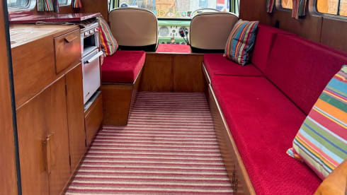 Moggie – 1963 Morris J2 Vintage 4 berth Campervan