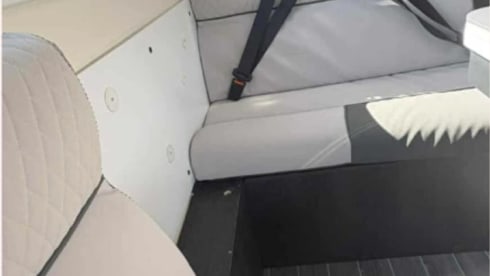 Luxurious new 6-person Roller Team Kronos Advance semi-integrated from 2024