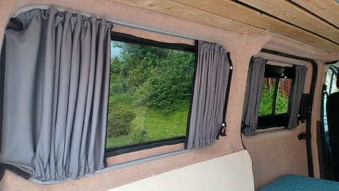 Freddy the Campervan – Freddy the Campervan – Cosy Quirky Van for Two Near Glasgow