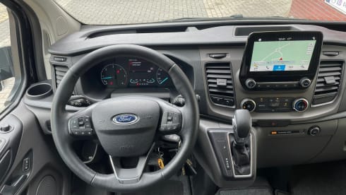 Nugget – 4p Ford bus from 2020