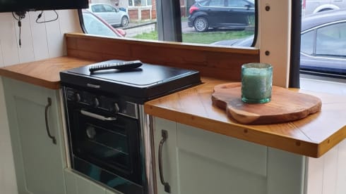 BETTY BOXER – BETTY - PEUGEOT BOXER XLWB - Quirky converted campervan 