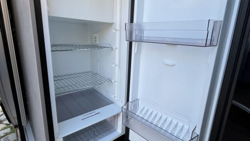 LOUISE – Pössl Summit 600 Campervan (NUOVO) 