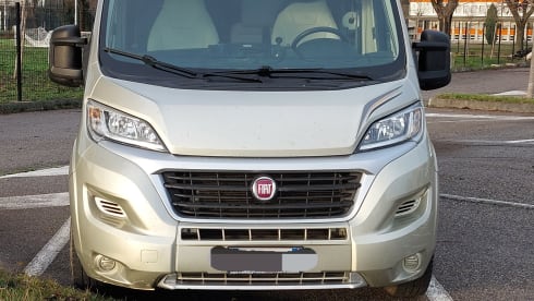 Ciro – Moderno, adatto allo smart working e ai nomadi digitali