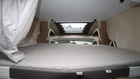Luxury 4-person Adria Automatic