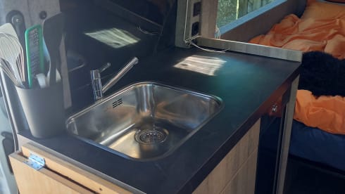 2p Anderer Bus aus dem Jahr 2017