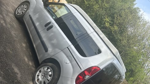 Mini moo – 2014 Fiat doblo 3 birth campervan