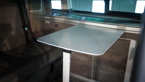 Luxury Camper – Volkswagen California Ocean automaat met 4 slaapplaatsen, 201 pk, 4Motion camper (2024)