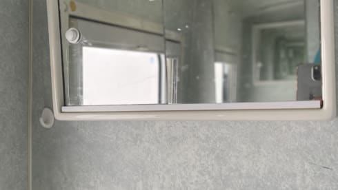 Tali – 4 berth Peugeot bus from 2006