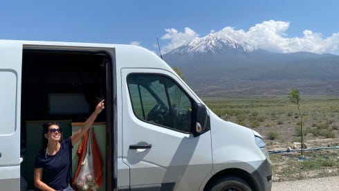 Ed – Stylish self-built camper L3H2