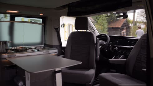 4 p 2022 Volkswagen California