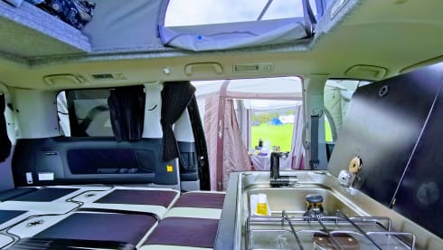 A Beautiful Escape – Luxury Automatic Toyota 4 berth, 5 seat, insurance included