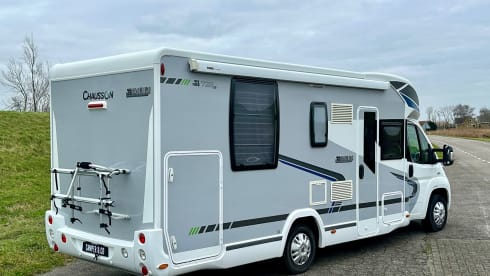 5 person camper| Roller team | Full extras | XL Garage
