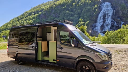 Sprinter – Luxury Mercedes Sprinter campervan