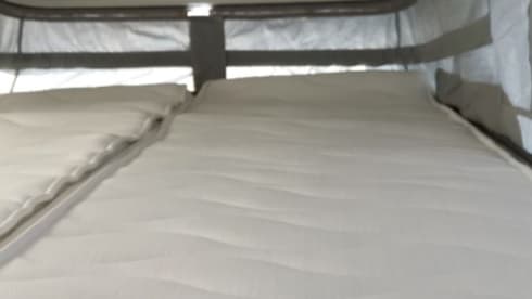 Van Bénimar Bénivan 144 pop-up roof