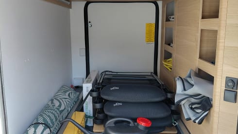 't Rijdend Huizeke – 4p Adria Mobil semi-integrated from 2025