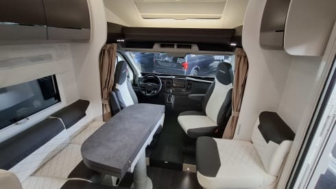 Mobile-Home –  Nordic Edition 627GA Sky Ford 170 AUTOMAAT uit 2025 