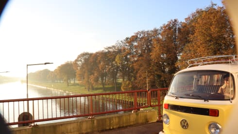 John Lemon – 5p Volkswagen bus from 1984