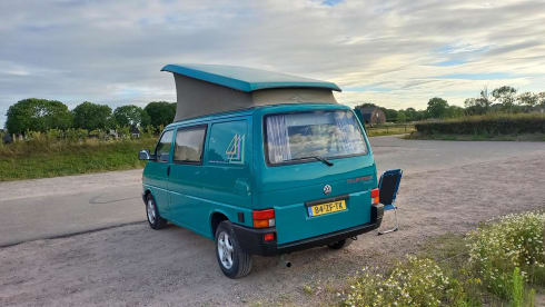 Kermit – Original Volkswagen t4 California 1994 6 persons off-grid