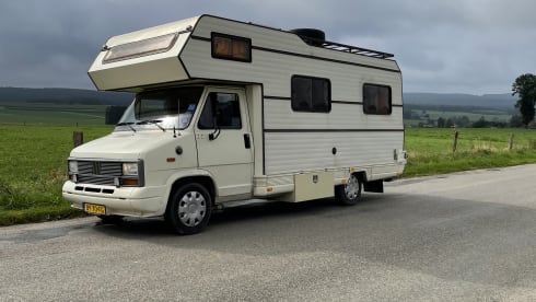 5p Fiat alcove from 1986