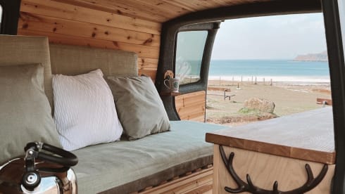 Persie – 2 berth Volkswagen bus from 2015