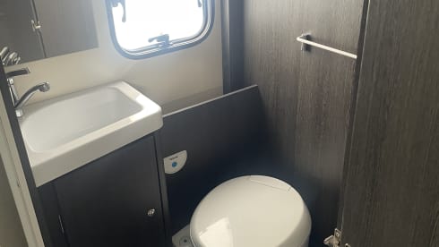 Victor – 6 berth Roller Team alcove from 2024