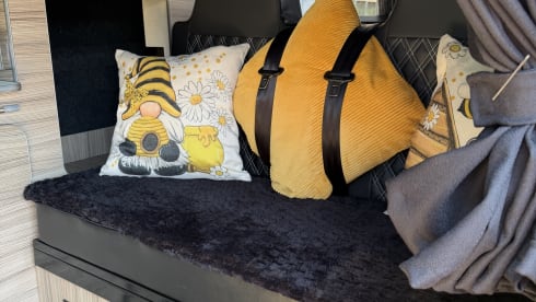 Bumblebee – Camper Ford a 4 posti letto del 2019