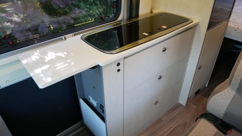 Chausson1, 2 sleeping- 4 seats.