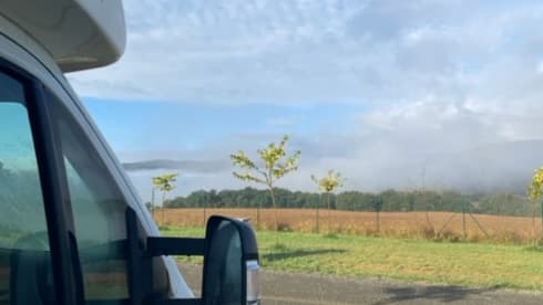 Complete 3p McLouis semi-integrated from 2013 with split air conditioning