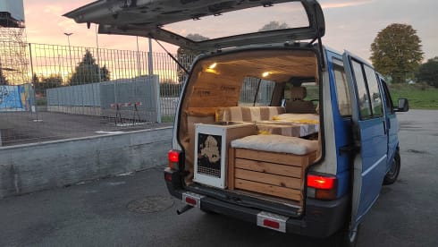 Daniiblanche  – Old van makes good broth!