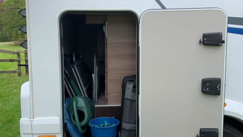 Top Camper met top aanbieding tot 40% korting. – 2of4 pers. Fiat Alcove from 2020 Automatic  