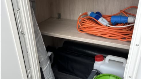 Peggy Sooz – F60-Auto Trail 4 berth 2023