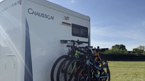 6 berth Ford transit chausson from 2015