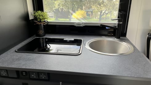 Matze – Beautiful Challenger from 2023 for rent.