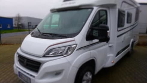 Max – Carado small practical camper