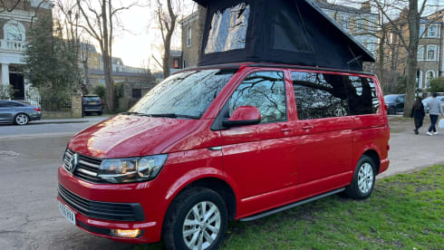 Ruby – Automatic VW T6 4 Berth Campervan with Poptop & Heater