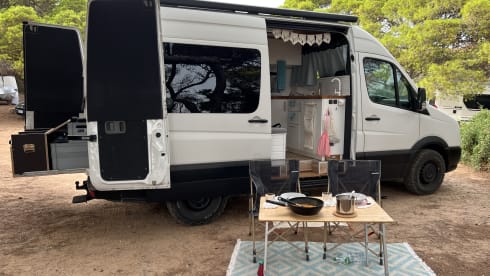 VanARTour – VW Crafter DIY