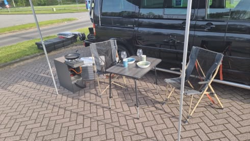 Black 2.5 TDI Multivan T5 Highline Camperbus