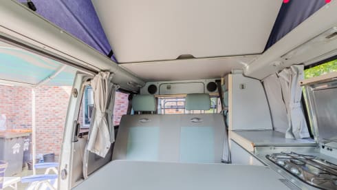Classic 4p Volkswagen T4 California Westfalia from 2002