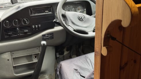 Eltie – VW LT35 Pembrokeshire Pine converted Offgrid Camper