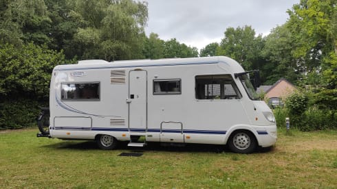 Pino – B Driving license Hymer Automatic 6p - On holiday with Pino 
