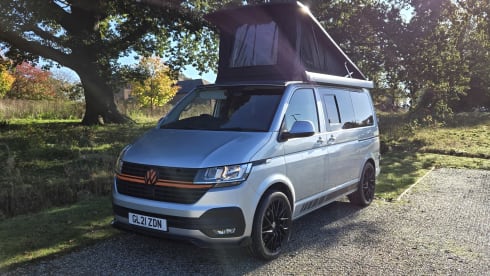 Wanderlust Wagon – *New* Ultimate Comfort 2021 Auto 4 Berth VW T6 Campervan with Heating