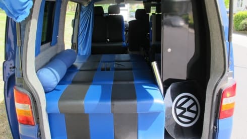 Blueberry – Elegante furgone camper VW T5 4 con w / aria condizionata e riscaldamento