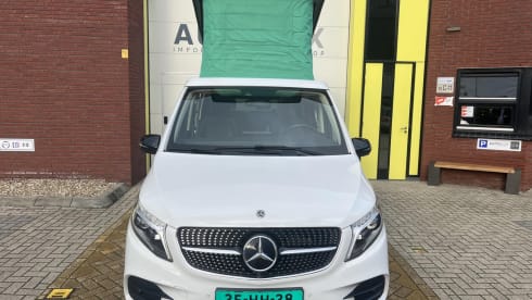 Marco Polo – 4p Mercedes-Benz bus from 2020