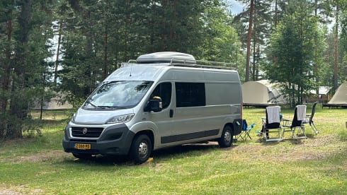 Fiat Ducato 2 or 4 pers. Buscamper - Off grid - Bench air conditioning - Underfloor heating