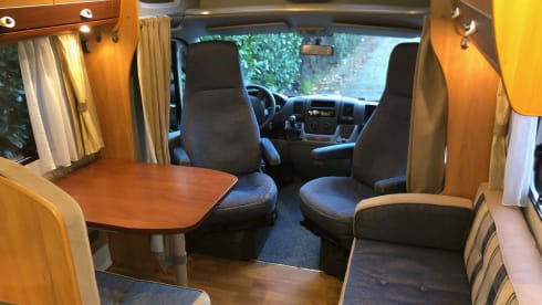 "Napoleon" – Dog friendly - roof air conditioning - powerful - luxurious - complete
