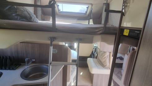 4p Bürstner camper 2016 KM FREE!