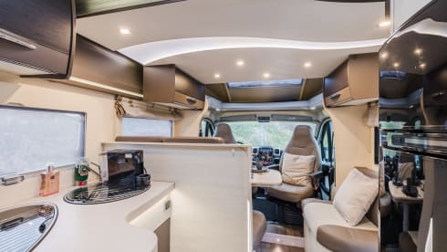 4p Challenger semi-integrated uit 2017